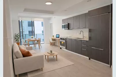 55 SW 9th St #1809, Miami, FL 33130 - Photo 9