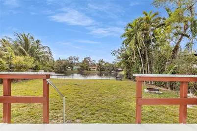 392 Payne Dr, Miami Springs, FL 33166 - Photo 25