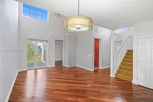 1282 Grant Ct, Hollywood, FL 33019 - Photo 7