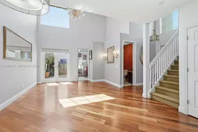1282 Grant Ct, Hollywood, FL 33019 - Photo 9