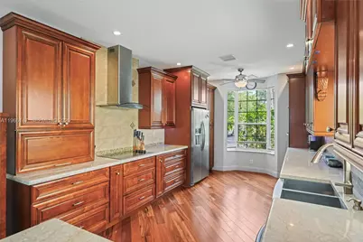 1282 Grant Ct, Hollywood, FL 33019 - Photo 11