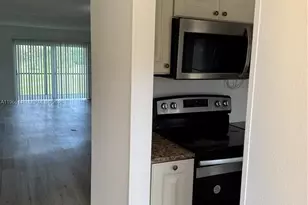 6301 N Fall Circle Dr, Lauderhill, FL 33319 - Photo 11