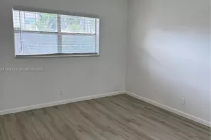 6301 N Fall Circle Dr, Lauderhill, FL 33319 - Photo 25