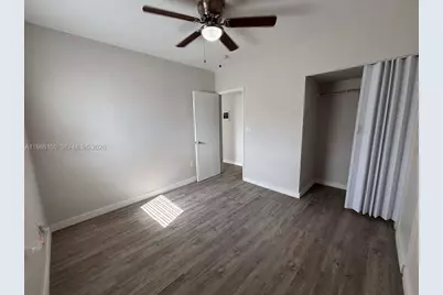 301 Sharar Ave #4, Opa Locka, FL 33054 - Photo 7