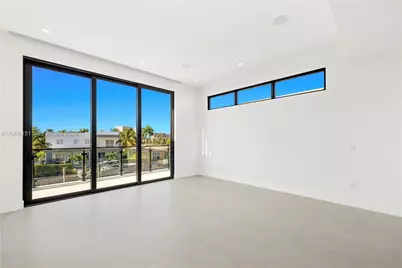 2050 S Hibiscus Dr, North Miami, FL 33181 - Photo 9