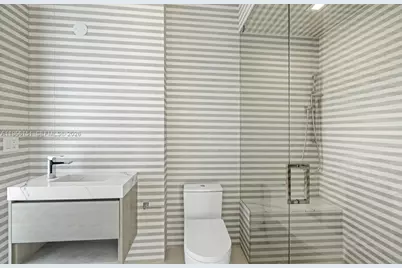 2050 S Hibiscus Dr, North Miami, FL 33181 - Photo 13