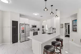 1147 NE 37th Pl, Homestead, FL 33033 - Photo 11