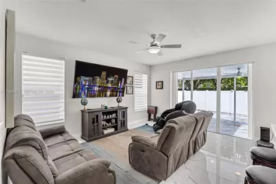 1147 NE 37th Place, Homestead, FL 33033 - Photo 15