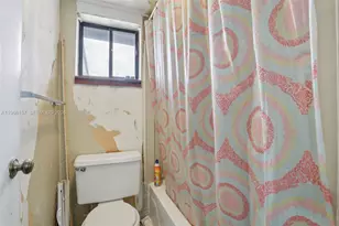 1881 SW 81st Ave, Davie, FL 33324 - Photo 25