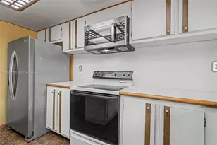 7123 SW 53rd Ln, Miami, FL 33155 - Photo 9