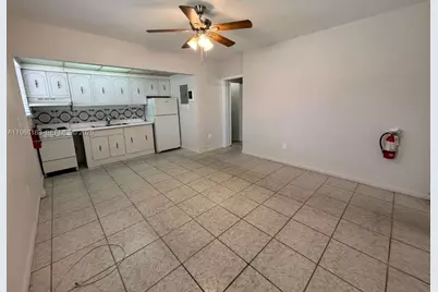 301 Sharar Ave #5, Opa Locka, FL 33054 - Photo 3