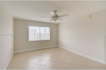 401 Golden Isles Dr #702, Hallandale Beach, FL 33009 - Photo 15