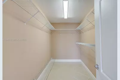 401 Golden Isles Dr #702, Hallandale Beach, FL 33009 - Photo 19