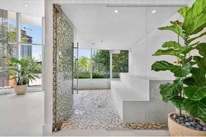 700 NE 24th St #1405, Miami, FL 33137 - Photo 19