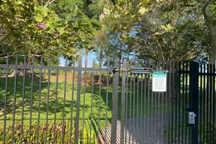 1001 Hillcrest Ct, Hollywood, FL 33021 - Photo 23