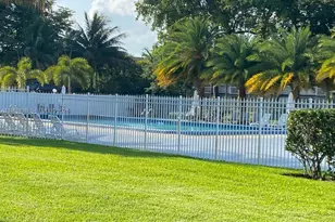 1001 Hillcrest Ct, Hollywood, FL 33021 - Photo 21