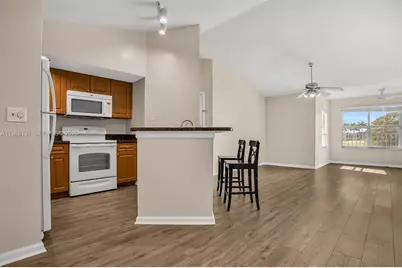 12650 Vista Isles Dr #926, Sunrise, FL 33325 - Photo 3