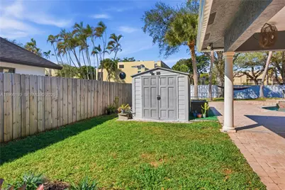 2791 SW 86th Way, Davie, FL 33328 - Photo 11