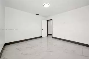 2221 Charleston St, Hollywood, FL 33020 - Photo 11