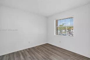 9730 Hammocks Blvd, Miami, FL 33196 - Photo 17