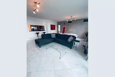 31 SE 5th St #601, Miami, FL 33131 - Photo 5