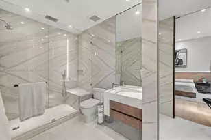 2300 Sunset Dr, Miami Beach, FL 33140 - Photo 27