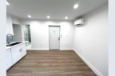 15001 Leisure Dr #1, Homestead, FL 33033 - Photo 5