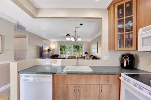 4311 NW 16th St, Lauderhill, FL 33313 - Photo 11