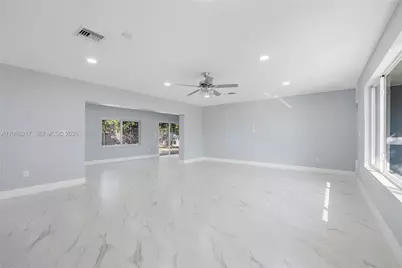 4725 NW 5th Ct, Plantation, FL 33317 - Photo 13