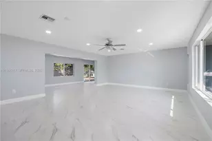 4725 NW 5th Ct, Plantation, FL 33317 - Photo 13