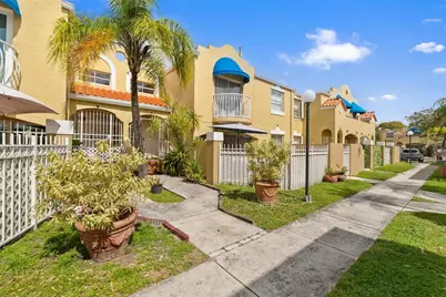 415 NW 85th Pl #1707, Miami, FL 33126 - Photo 1