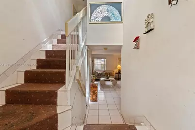 415 NW 85th Pl #1707, Miami, FL 33126 - Photo 3