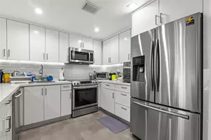 8216 SW 103rd Ave, Miami, FL 33173 - Photo 9