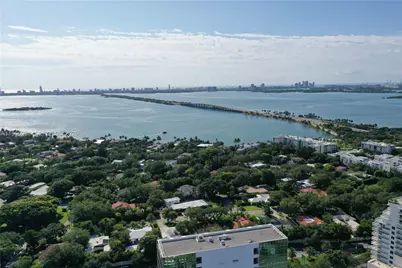 221 NE 44th St, Miami, FL 33137 - Photo 39