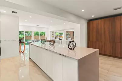 221 NE 44th St, Miami, FL 33137 - Photo 19