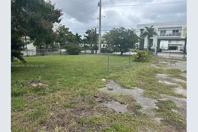 . NW 2nd Ave, Hallandale Beach, FL 33009 - Photo 1