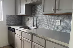 1701 Washington St, Hollywood, FL 33020 - Photo 7