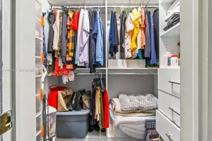 3201 Abbott Ln, Hollywood, FL 33021 - Photo 23