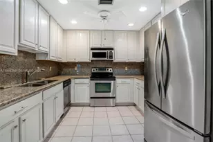 6581 Riparian Rd, Lake Worth, FL 33462 - Photo 15