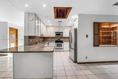 6581 Riparian Rd, Lake Worth, FL 33462 - Photo 17