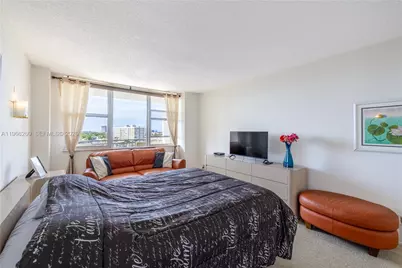 3180 S Ocean Dr #718, Hallandale Beach, FL 33009 - Photo 31