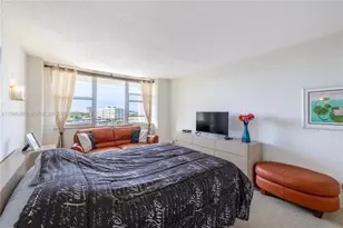 3180 S Ocean Dr, Hallandale Beach, FL 33009 - Photo 31