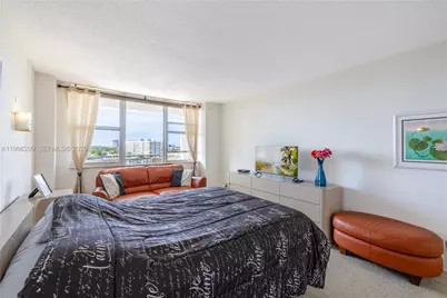 3180 S Ocean Dr #718, Hallandale Beach, FL 33009 - Photo 11