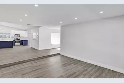 12020 SW 93rd St, Miami, FL 33186 - Photo 7