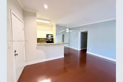801 NE 199th St #204-10, Miami, FL 33179 - Photo 5