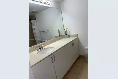 1750 N Bayshore Dr #2208, Miami, FL 33132 - Photo 15