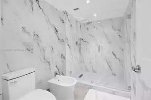 5757 Collins Ave, Miami Beach, FL 33140 - Photo 17