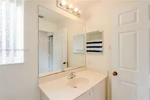 1121 Golden Cane Dr, Weston, FL 33327 - Photo 25