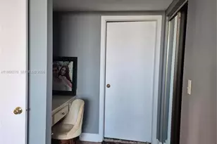 4001 Hillcrest Dr, Hollywood, FL 33021 - Photo 13