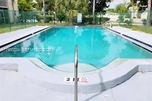 1500 Crescent Cir, Lake Park, FL 33403 - Photo 3